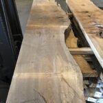 Tablón sin cantear de olmo - tapa de mesa encimera de madera - tronco de olmo - rodaja de madera - madera con corteza 352