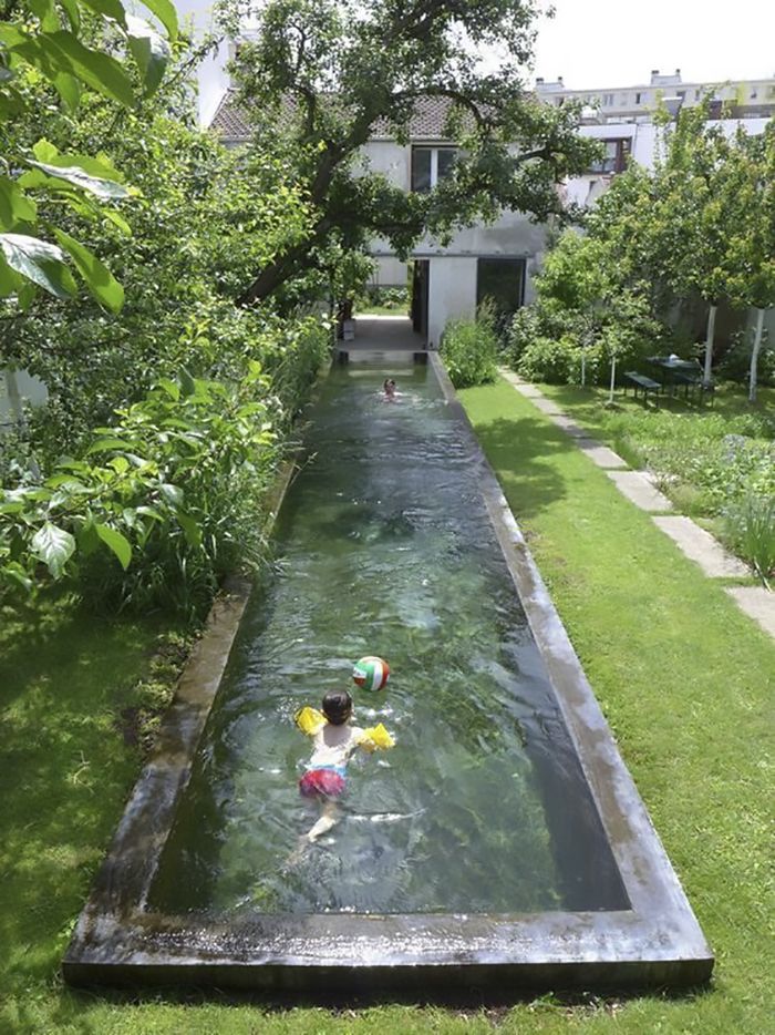 traviesas de madera - piscina con traviesas