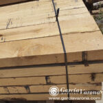 Traviesas de madera maciza de roble - Madera sostenible es un